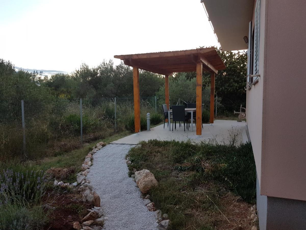 Olive Apartments Ugljan Luaran gambar