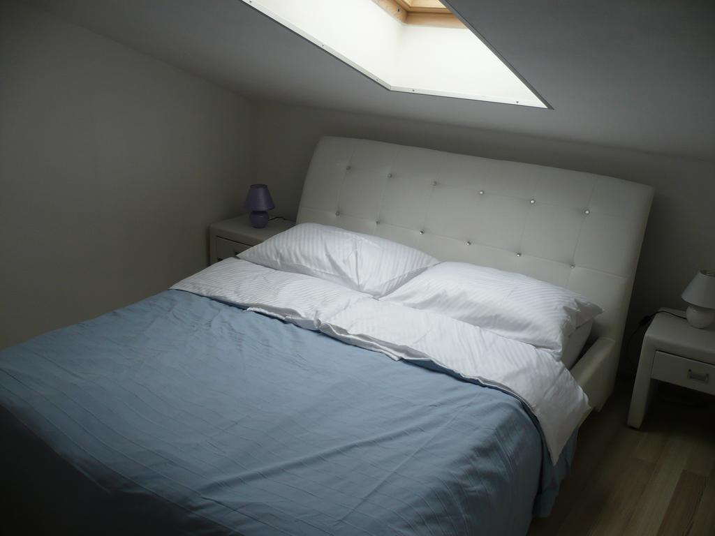 Olive Apartments Ugljan Bilik gambar