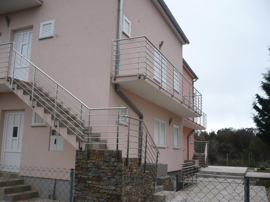 Olive Apartments Ugljan Bilik gambar
