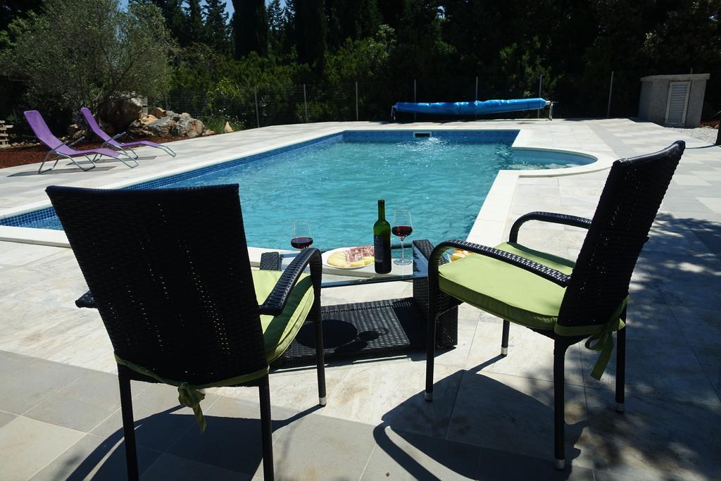 Olive Apartments Ugljan Luaran gambar