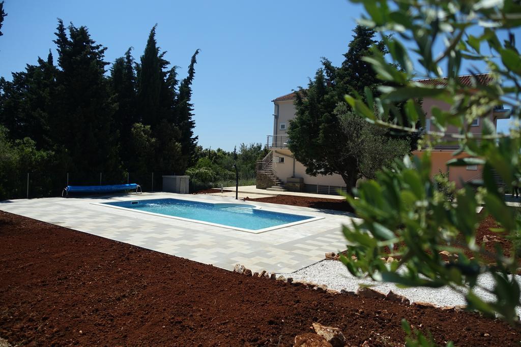 Olive Apartments Ugljan Luaran gambar