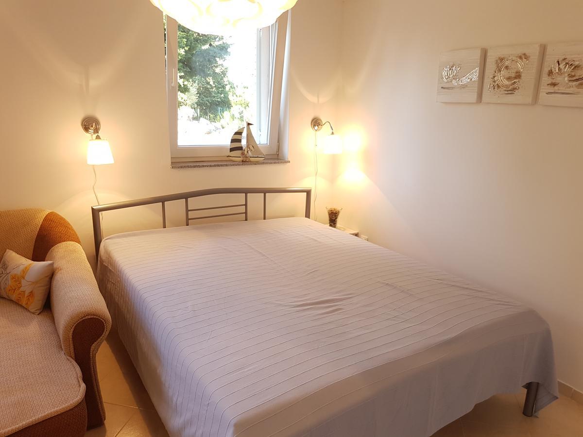 Olive Apartments Ugljan Luaran gambar